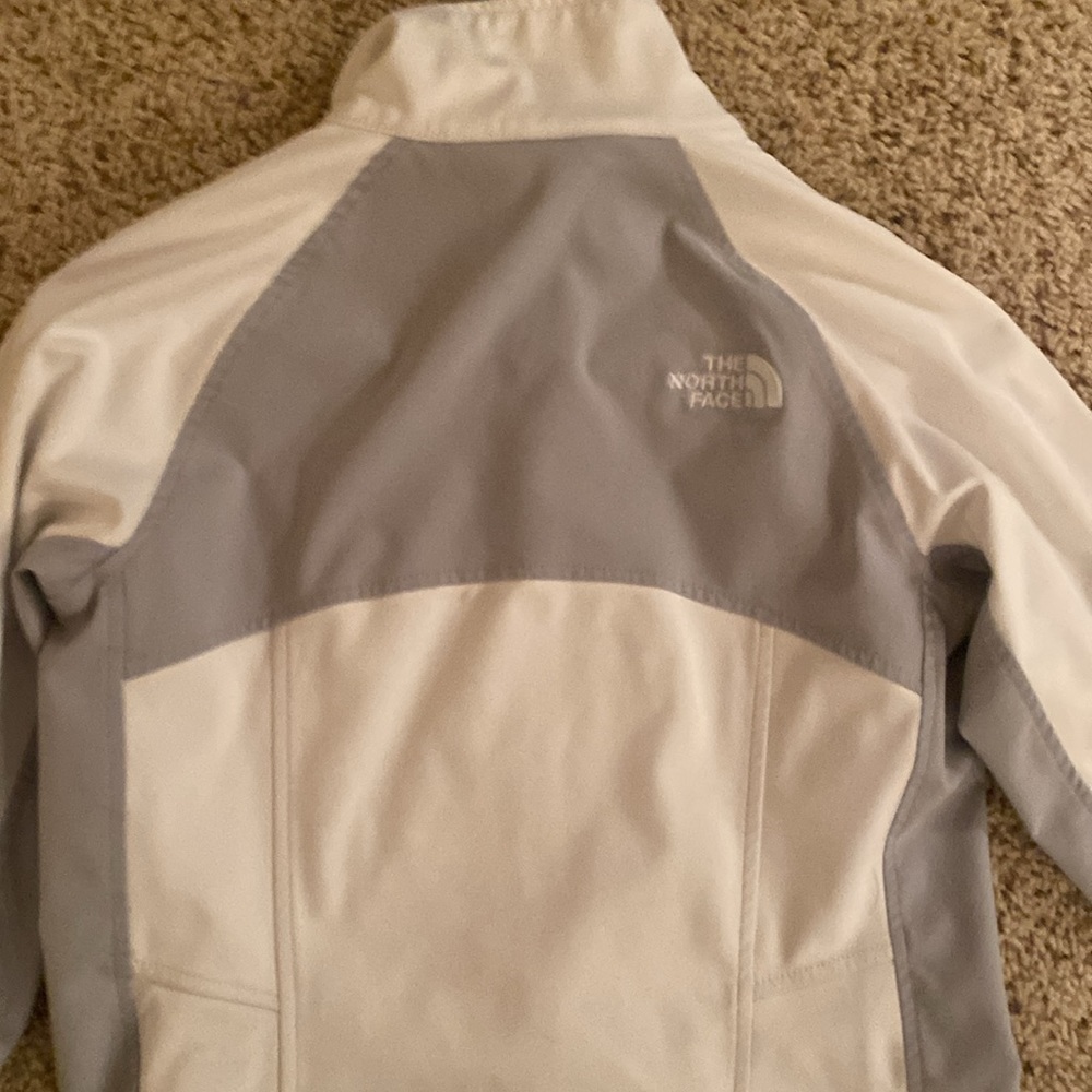 White light Northface jacket - Picture 3 of 3